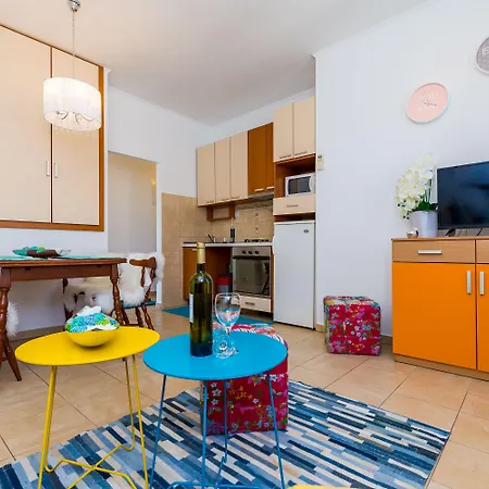 & Frane Πανσιόν 3*